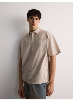 Reserved - Koszula boxy fit z krótkim rękawem - kremowy ze sklepu Reserved w kategorii Koszule męskie - zdjęcie 172054884