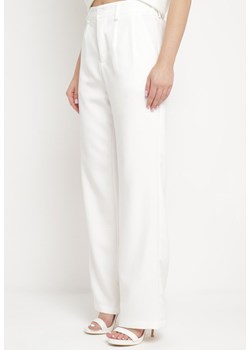 Białe Spodnie Garniturowe z Wysokim Stanem i Gumką w Pasie Covia ze sklepu Born2be Odzież w kategorii Spodnie damskie - zdjęcie 172055892