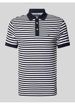 Koszulka polo o kroju slim fit z wyhaftowanym logo ze sklepu Peek&Cloppenburg  w kategorii T-shirty męskie - zdjęcie 172064901