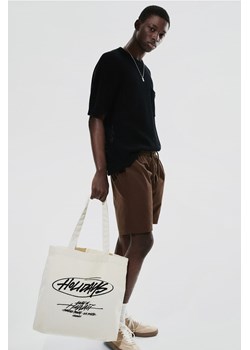 H & M - Bawełniane szorty Regular Fit - Brązowy ze sklepu H&M w kategorii Spodenki męskie - zdjęcie 172073244