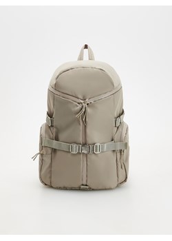 Reserved - Pojemny plecak z kieszeniami - beżowy ze sklepu Reserved w kategorii Plecaki - zdjęcie 172081964