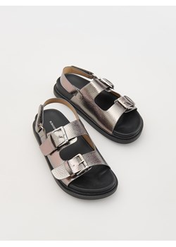 Reserved - Sandały z imitacji skóry - srebrny ze sklepu Reserved w kategorii Sandały dziecięce - zdjęcie 172082213