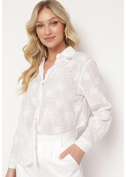 Biała Ażurowa Koszula z Bawełny Zapinana na Guziki z Ozdobnym Haftem Fioralina ze sklepu Born2be Odzież w kategorii Koszule damskie - zdjęcie 172083500