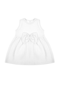 Muślinowa sukienka na ramiączkach dla dziewczynki w kolorze białym ze sklepu 5.10.15 w kategorii Sukienki niemowlęce - zdjęcie 172084224