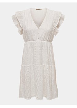 ONLY Sukienka letnia Helena 15303058 Biały Regular Fit ze sklepu MODIVO w kategorii Sukienki - zdjęcie 172084770