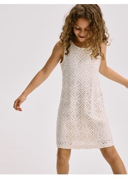 Reserved - Ażurowa sukienka - kremowy ze sklepu Reserved w kategorii Sukienki dziewczęce - zdjęcie 172086123
