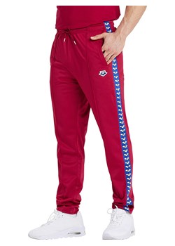 Arena Spodnie dresowe &quot;Relax IV Team&quot; w kolorze czerwonym ze sklepu Limango Polska w kategorii Spodnie męskie - zdjęcie 172103890