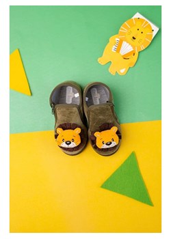 First Step Kapcie &quot;Lion&quot; w kolorze khaki ze sklepu Limango Polska w kategorii Kapcie dziecięce - zdjęcie 172108650