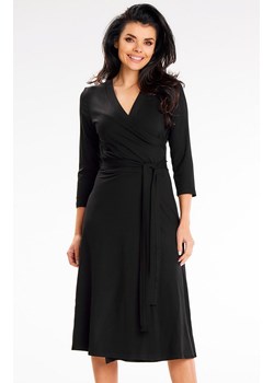 Sukienka midi czarna o kopertowej dopasowanej górze A653, Kolor czarny, Rozmiar L, Awama ze sklepu Primodo w kategorii Sukienki - zdjęcie 172108943