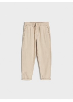 Reserved - Spodnie chino - beżowy ze sklepu Reserved w kategorii Spodnie chłopięce - zdjęcie 172135100