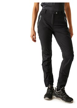Regatta Spodnie funkcyjne &quot;Mountain III&quot; w kolorze czarnym ze sklepu Limango Polska w kategorii Spodnie damskie - zdjęcie 172138564