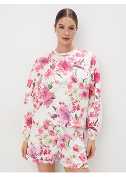 Mohito - Bawełniana bluza w kwiaty - wielobarwny ze sklepu Mohito w kategorii Bluzy damskie - zdjęcie 172139584