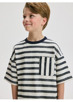 Reserved - T-shirt oversize w paski - biały ze sklepu Reserved w kategorii T-shirty chłopięce - zdjęcie 172139670