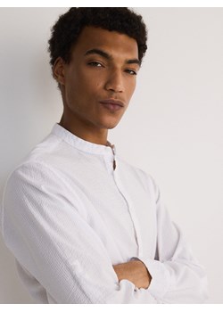 Reserved - Strukturalna koszula regular fit - biały ze sklepu Reserved w kategorii Koszule męskie - zdjęcie 172140501