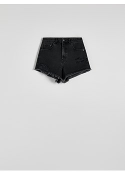 Reserved - Jeansowe szorty z przetarciami - czarny ze sklepu Reserved w kategorii Szorty - zdjęcie 172146120
