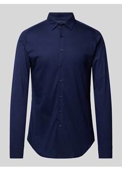 Koszula biznesowa o kroju slim fit z kołnierzykiem typu kent ze sklepu Peek&Cloppenburg  w kategorii Koszule męskie - zdjęcie 172154960
