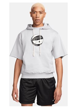 Męska bluza z kapturem z krótkim rękawem Dri-FIT Nike Standard Issue - Szary ze sklepu Nike poland w kategorii Bluzy męskie - zdjęcie 172155611