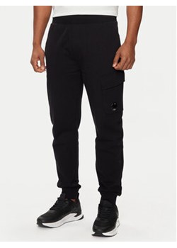 C.P. Company Spodnie dresowe 16CMSP017A005086W Czarny Regular Fit ze sklepu MODIVO w kategorii Spodnie męskie - zdjęcie 172158933