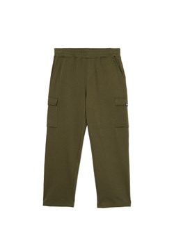Cropp - Oliwkowe spodnie typu comfort - zielony ze sklepu Cropp w kategorii Spodnie męskie - zdjęcie 172166883
