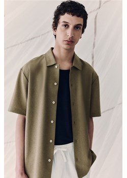 H & M - Dżersejowa koszula z krótkim rękawem Regular Fit - Zielony ze sklepu H&M w kategorii Koszule męskie - zdjęcie 172174412