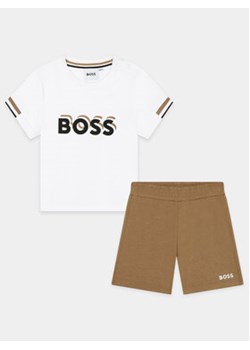Boss Komplet t-shirt i spodenki J50624 M Beżowy Regular Fit ze sklepu MODIVO w kategorii Komplety niemowlęce - zdjęcie 172178221