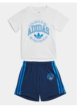 adidas Komplet t-shirt i spodenki VRCT IT7273 Niebieski Regular Fit ze sklepu MODIVO w kategorii Komplety chłopięce - zdjęcie 172178292