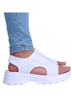 Białe elastyczne sandały na platformie /C5-2 16190 T441/ ze sklepu Pantofelek24.pl w kategorii Sandały damskie - zdjęcie 172179292