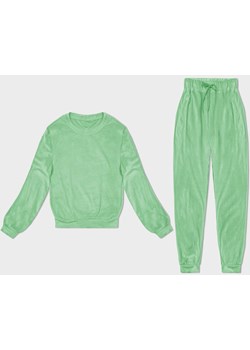 Welurowy dres damski jasny zielony (8C1173-127) ze sklepu goodlookin.pl w kategorii Dresy damskie - zdjęcie 172179800