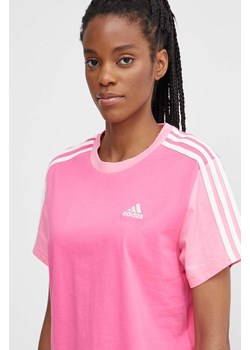 adidas t-shirt bawełniany damski kolor różowy IS1574 ze sklepu ANSWEAR.com w kategorii Bluzki damskie - zdjęcie 172181440