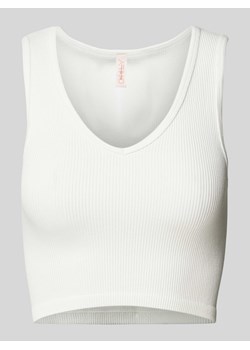 Top krótki z drobnym prążkowaniem model ‘GWEN’ ze sklepu Peek&Cloppenburg  w kategorii Bluzki damskie - zdjęcie 172183420
