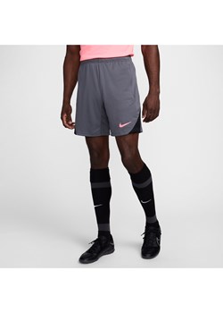 Męskie spodenki piłkarskie Dri-FIT Nike Strike - Szary ze sklepu Nike poland w kategorii Spodenki męskie - zdjęcie 172184630