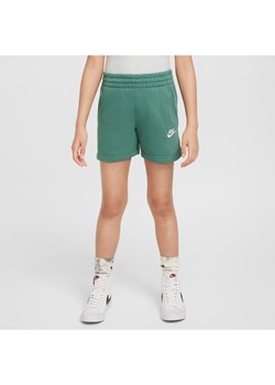 Spodenki z dzianiny dresowej dla dużych dzieci (dziewcząt) Nike Sportswear Club Fleece 12,5 cm - Zieleń ze sklepu Nike poland w kategorii Spodenki dziewczęce - zdjęcie 172184660