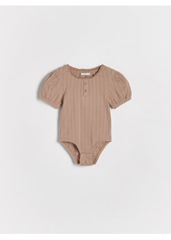Reserved - Body z krótkim rękawem - beżowy ze sklepu Reserved w kategorii Body niemowlęce - zdjęcie 172189931