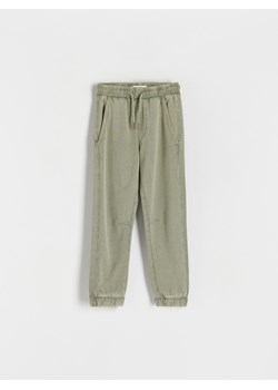 Reserved - Spodnie jogger - zielony ze sklepu Reserved w kategorii Spodnie chłopięce - zdjęcie 172190151