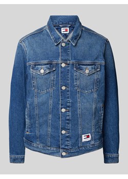 Kurtka jeansowa z naszywką z logo model ‘RYAN’ ze sklepu Peek&Cloppenburg  w kategorii Kurtki męskie - zdjęcie 172195372