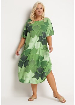 Zielona Wiskozowa Sukienka z Krótkim Rękawem i Marszczeniami po Bokach Selantia ze sklepu Born2be Odzież w kategorii Sukienki - zdjęcie 172199641