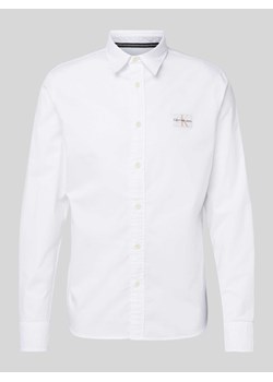 Koszula casualowa z naszywką z logo ze sklepu Peek&Cloppenburg  w kategorii Koszule męskie - zdjęcie 172238702
