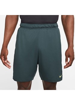 Nike Szorty sportowe w kolorze zielonym ze sklepu Limango Polska w kategorii Spodenki męskie - zdjęcie 172239441