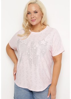 Jasnoróżowy T-shirt Bluzka z Cyrkoniami w Gwiazdki Tleina ze sklepu Born2be Odzież w kategorii Bluzki damskie - zdjęcie 172244622