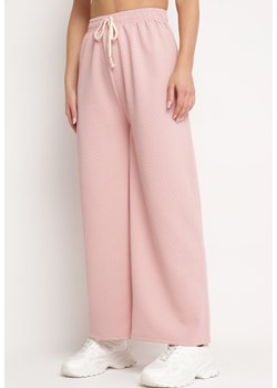 Różowe Materiałowe Spodnie z Gumką w Pasie Toralia ze sklepu Born2be Odzież w kategorii Spodnie damskie - zdjęcie 172246161