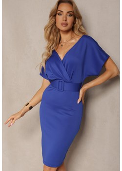 Niebieska Kopertowa Sukienka z Materiałowym Paskiem z Klamrą i Trójkątnym Dekoltem Mennada ze sklepu Renee odzież w kategorii Sukienki - zdjęcie 172246631