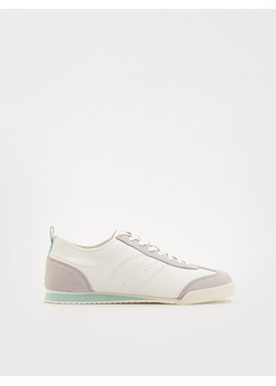 Reserved - Sneakersy z łączonych materiałów - biały ze sklepu Reserved w kategorii Buty sportowe damskie - zdjęcie 172270064
