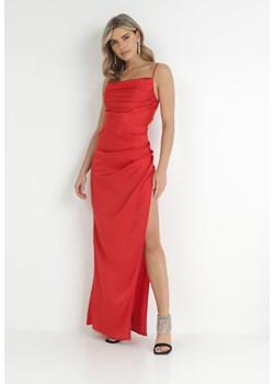 Czerwona Satynowa Sukienka Maxi z Rozcięciem na Dole Hacheyar ze sklepu Born2be Odzież w kategorii Sukienki - zdjęcie 172271643