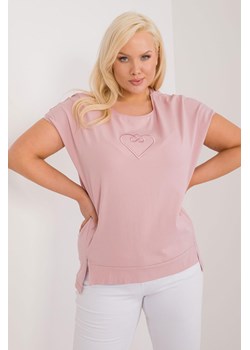 Bawełniana bluzka plus size z naszywką jasno różowa ze sklepu 5.10.15 w kategorii Bluzki damskie - zdjęcie 172272804
