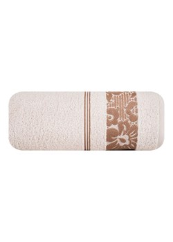 Ręcznik Sylwia 70x140 cm - różowy ze sklepu 5.10.15 w kategorii Ręczniki - zdjęcie 172272833