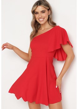 Czerwona Asymetryczna Sukienka na Jedno Ramię z Falbanką Ellasue ze sklepu Born2be Odzież w kategorii Sukienki - zdjęcie 172274853