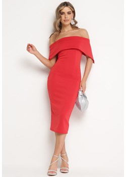 Czerwona Klasyczna Dopasowana Sukienka z Wywiniętym Dekoltem Luvlia ze sklepu Born2be Odzież w kategorii Sukienki - zdjęcie 172274902