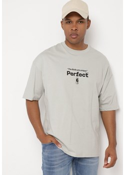 Szara Bawełniana Koszulka T-shirt z Krótkim Rękawem Ozdobiony Nadrukami Citara ze sklepu Born2be Odzież w kategorii T-shirty męskie - zdjęcie 172279340