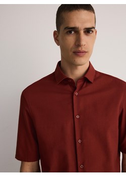 Reserved - Koszula z krótkim rękawem regular fit - kasztanowy ze sklepu Reserved w kategorii Koszule męskie - zdjęcie 172290610