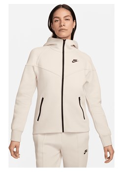 Damska bluza z kapturem i zamkiem na całej długości Nike Sportswear Tech Fleece Windrunner - Brązowy ze sklepu Nike poland w kategorii Bluzy damskie - zdjęcie 172292223